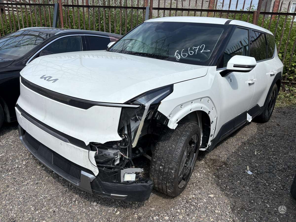 Kia EV9, 99 kWh, mpv / minivan