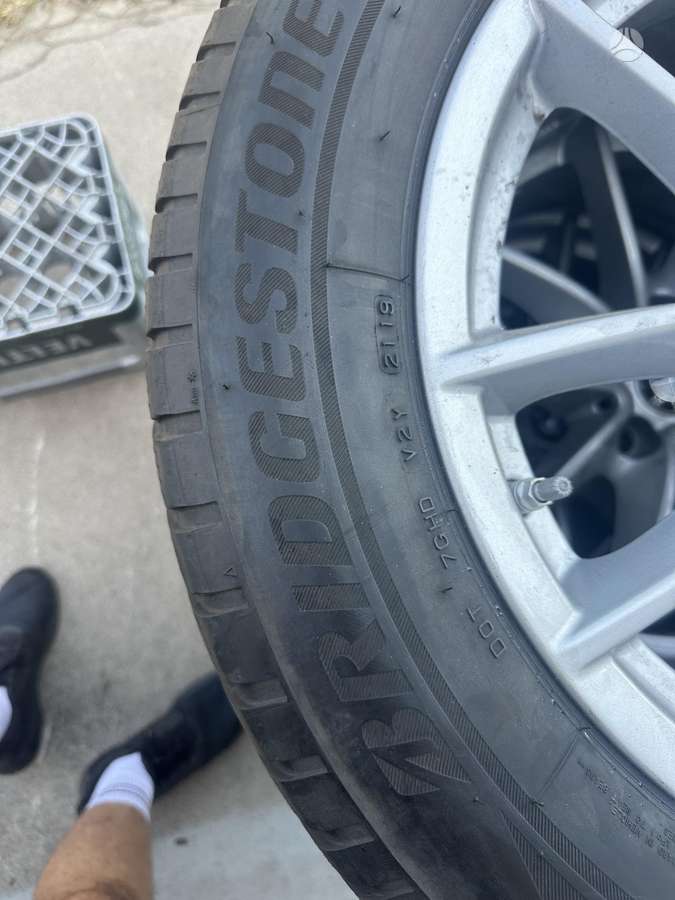 BMW, lengvojo lydinio, R18
