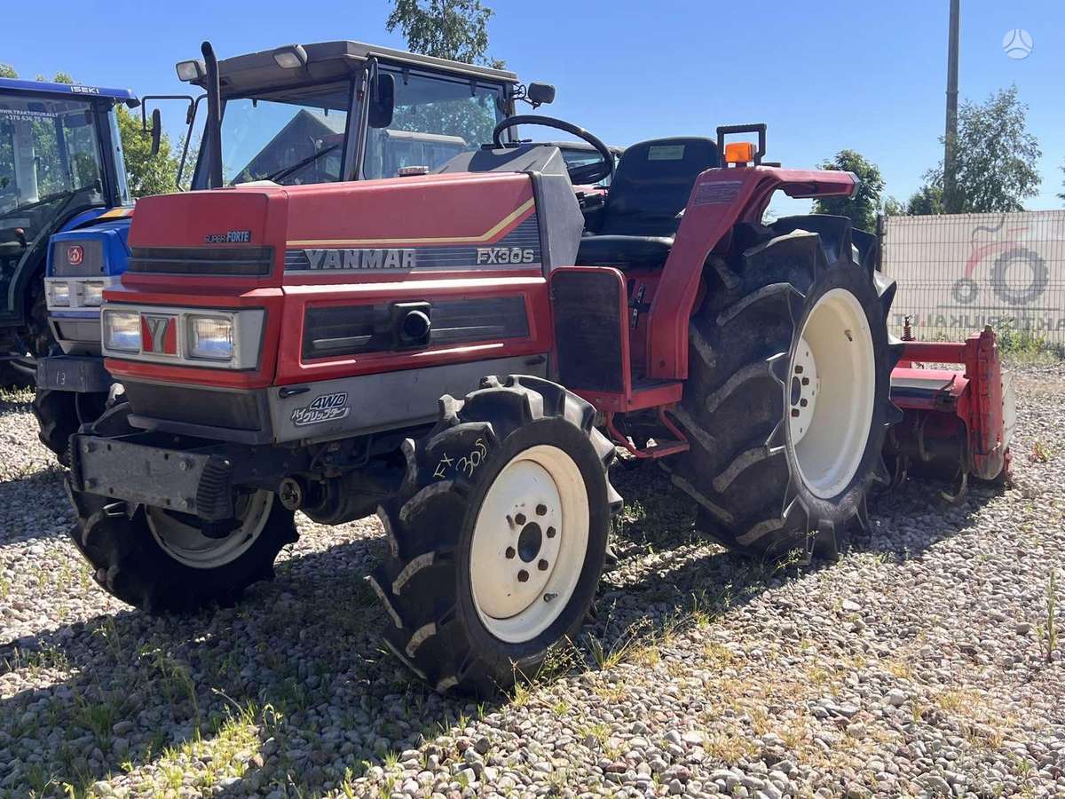 Kubota ĮVAIRIŲ MODELIŲ, traktoriai