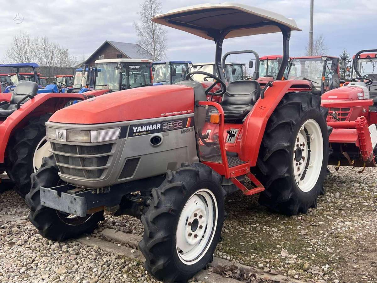 Kubota ĮVAIRIŲ MODELIŲ, traktoriai