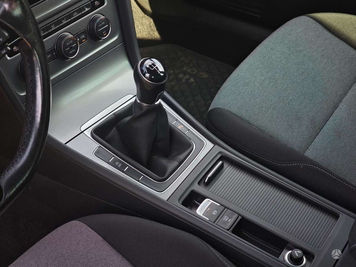Volkswagen Golf, 1.6 l., Универсал