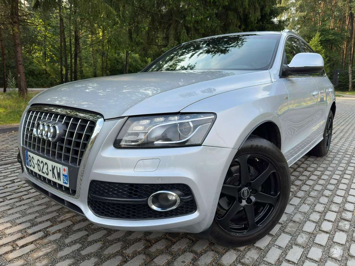 Audi Q5, 2.0 l., off-road / crossover