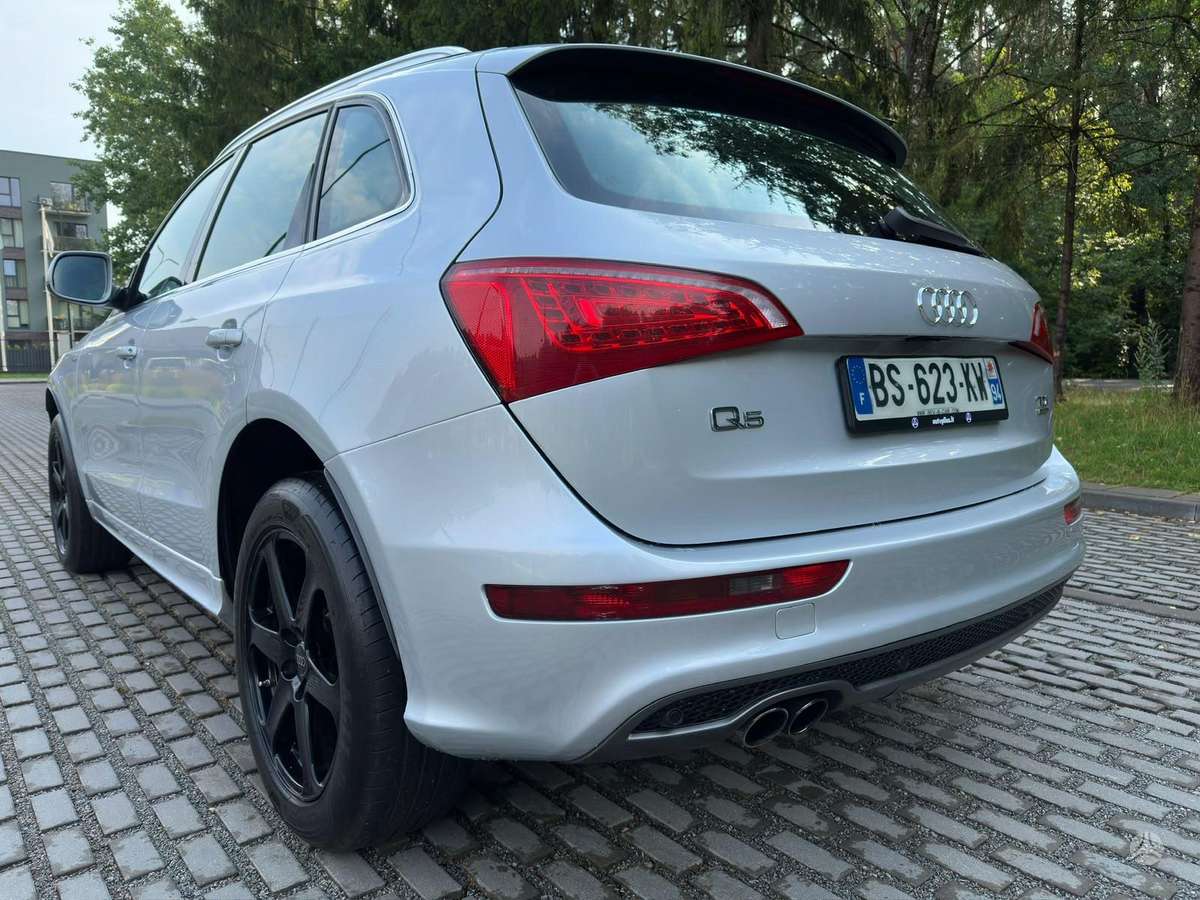 Audi Q5, 2.0 l., Внедорожник / Кроссовер