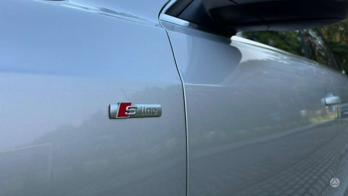 Audi Q5, 2.0 l., Внедорожник / Кроссовер