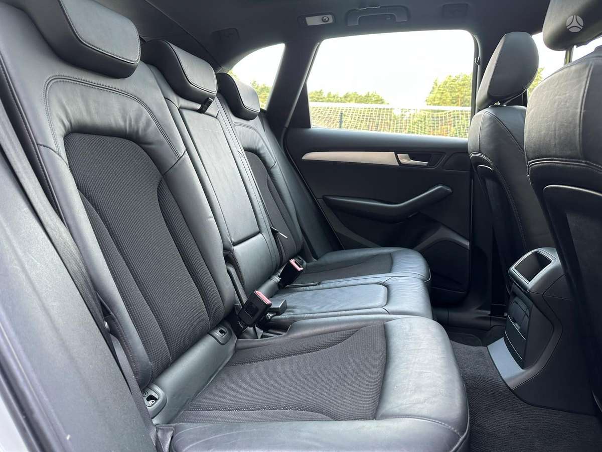 Audi Q5, 2.0 l., Внедорожник / Кроссовер
