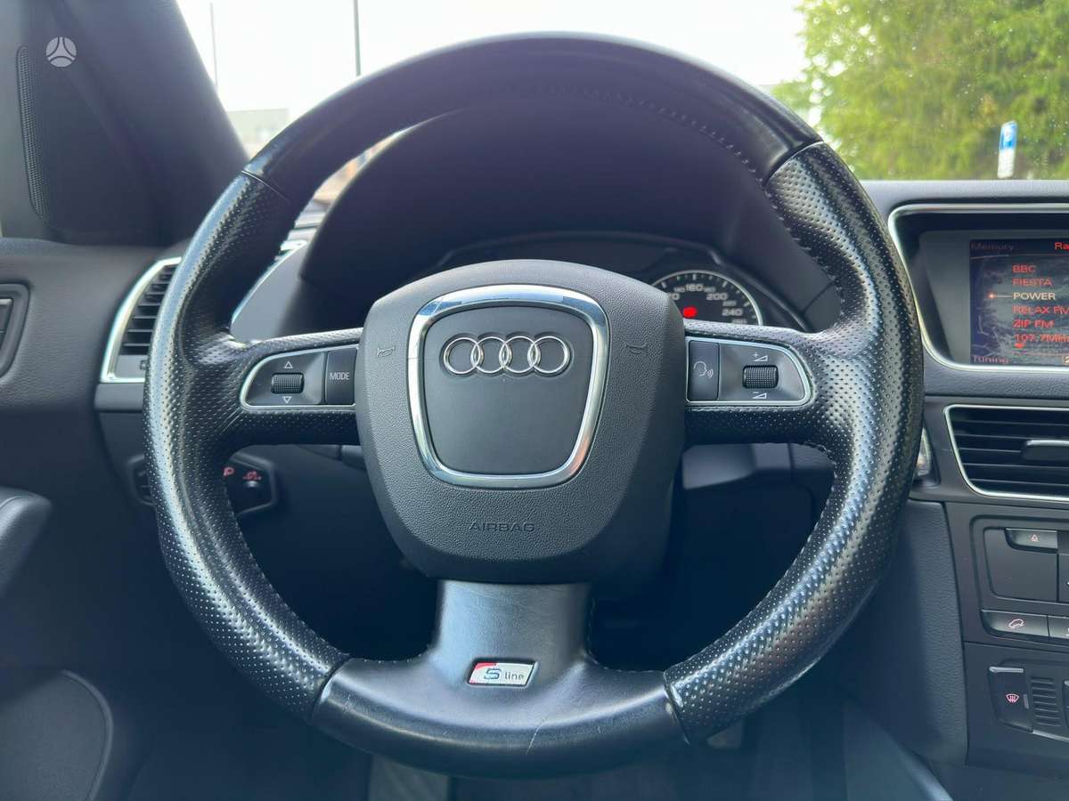 Audi Q5, 2.0 l., Внедорожник / Кроссовер