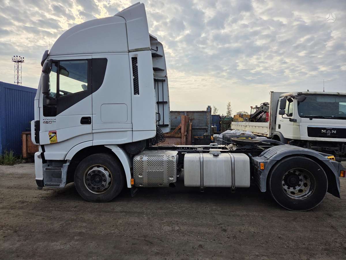 Iveco Stralis, semi-trailer trucks
