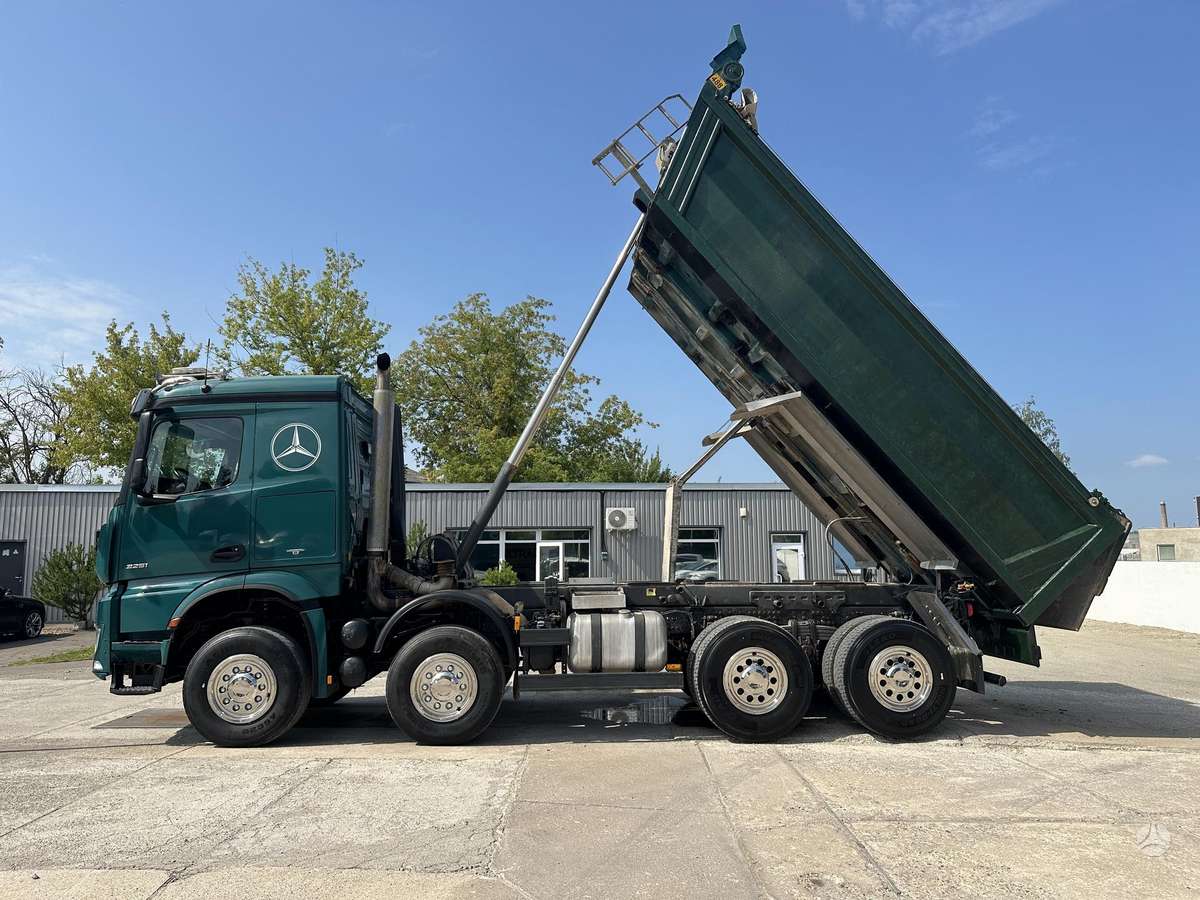 Mercedes-Benz Arocs, самосвалы