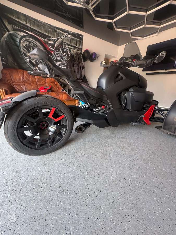 Can-Am Ryker 899cc, трициклы