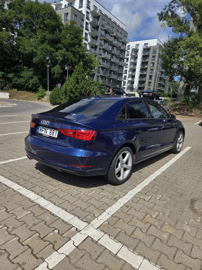 Audi A3, 1.8 l., Седан