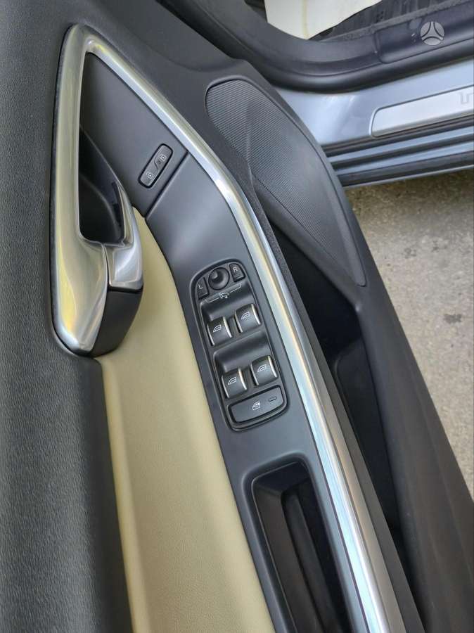 Volvo S60, 2.0 l., Седан