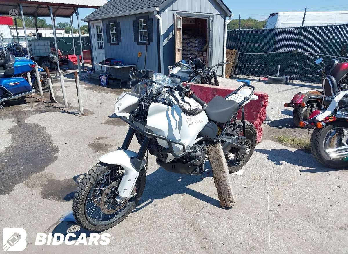 Ducati DesertX, enduro / adventure