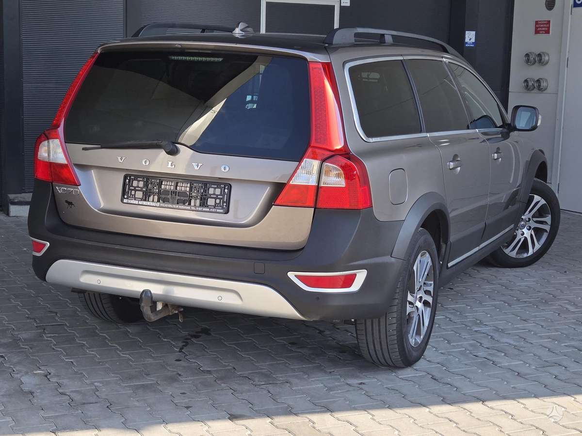 Volvo XC70, 2.0 l., Универсал