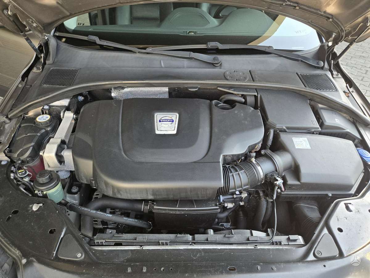 Volvo XC70, 2.0 l., wagon
