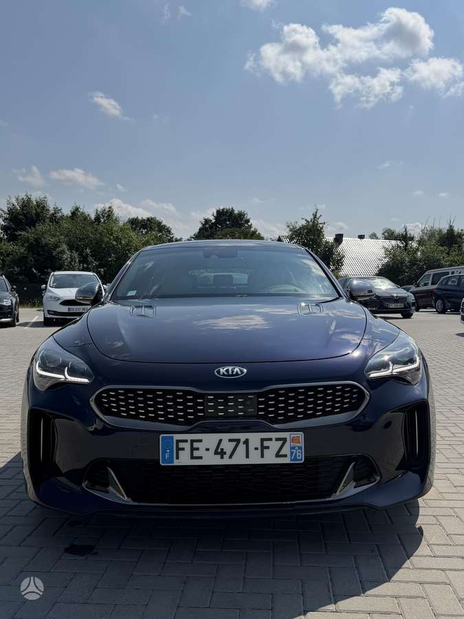 Kia Stinger, 2.2 l., Хэтчбек