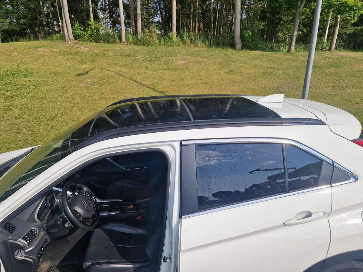 Mitsubishi Eclipse Cross, 1.5 l., off-road / crossover