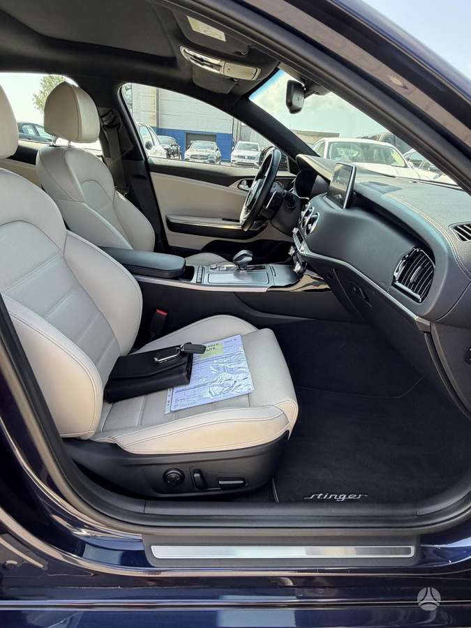 Kia Stinger, 2.2 l., Хэтчбек