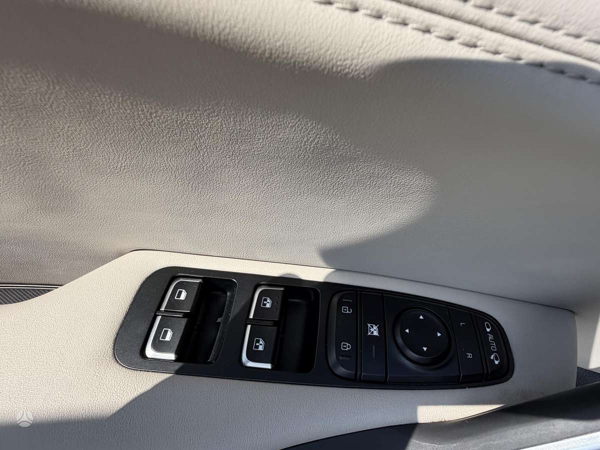 Kia Stinger, 2.2 l., Хэтчбек