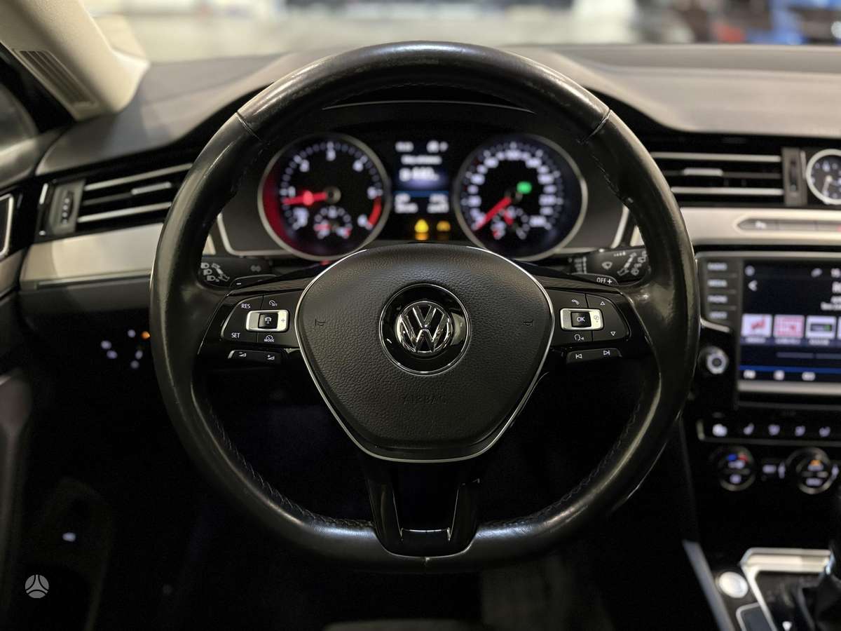 Volkswagen Passat, 2.0 l., Универсал