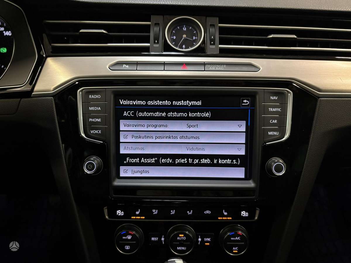 Volkswagen Passat, 2.0 l., Универсал