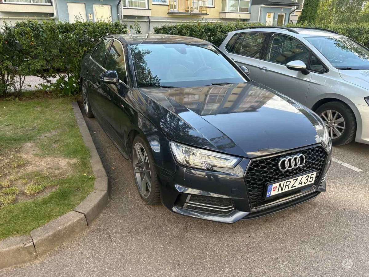 Audi A4, 2.0 l., Седан