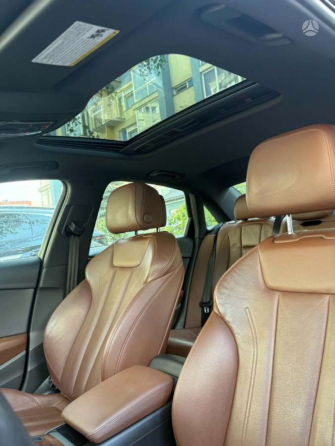 Audi A4, 2.0 l., Седан