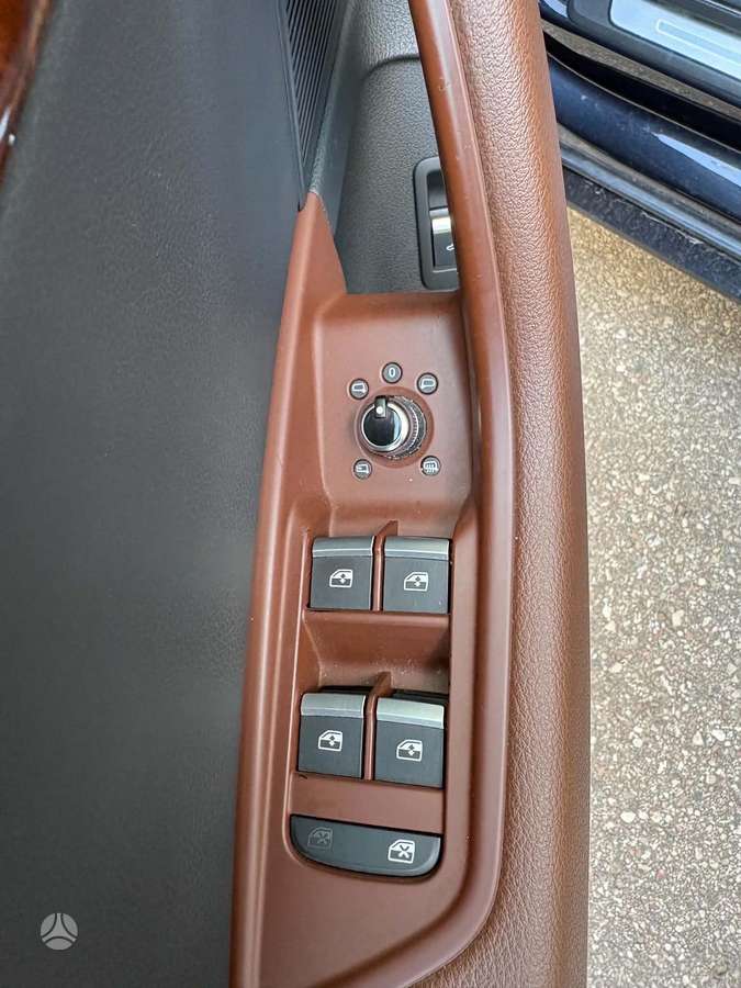 Audi A4, 2.0 l., Седан