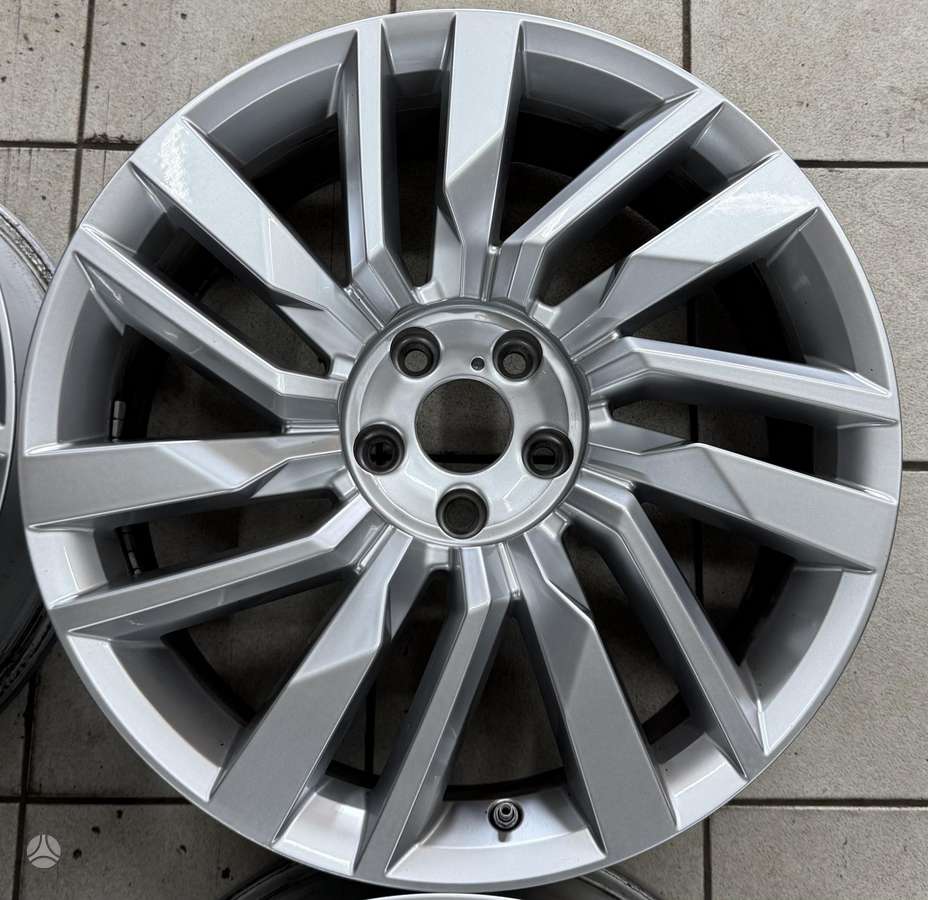 Volkswagen, light alloy, R19