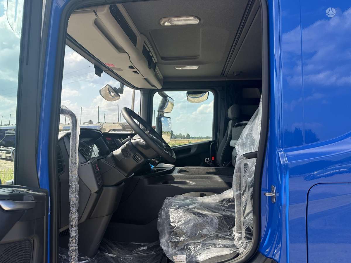 Scania P460, auto vedēji