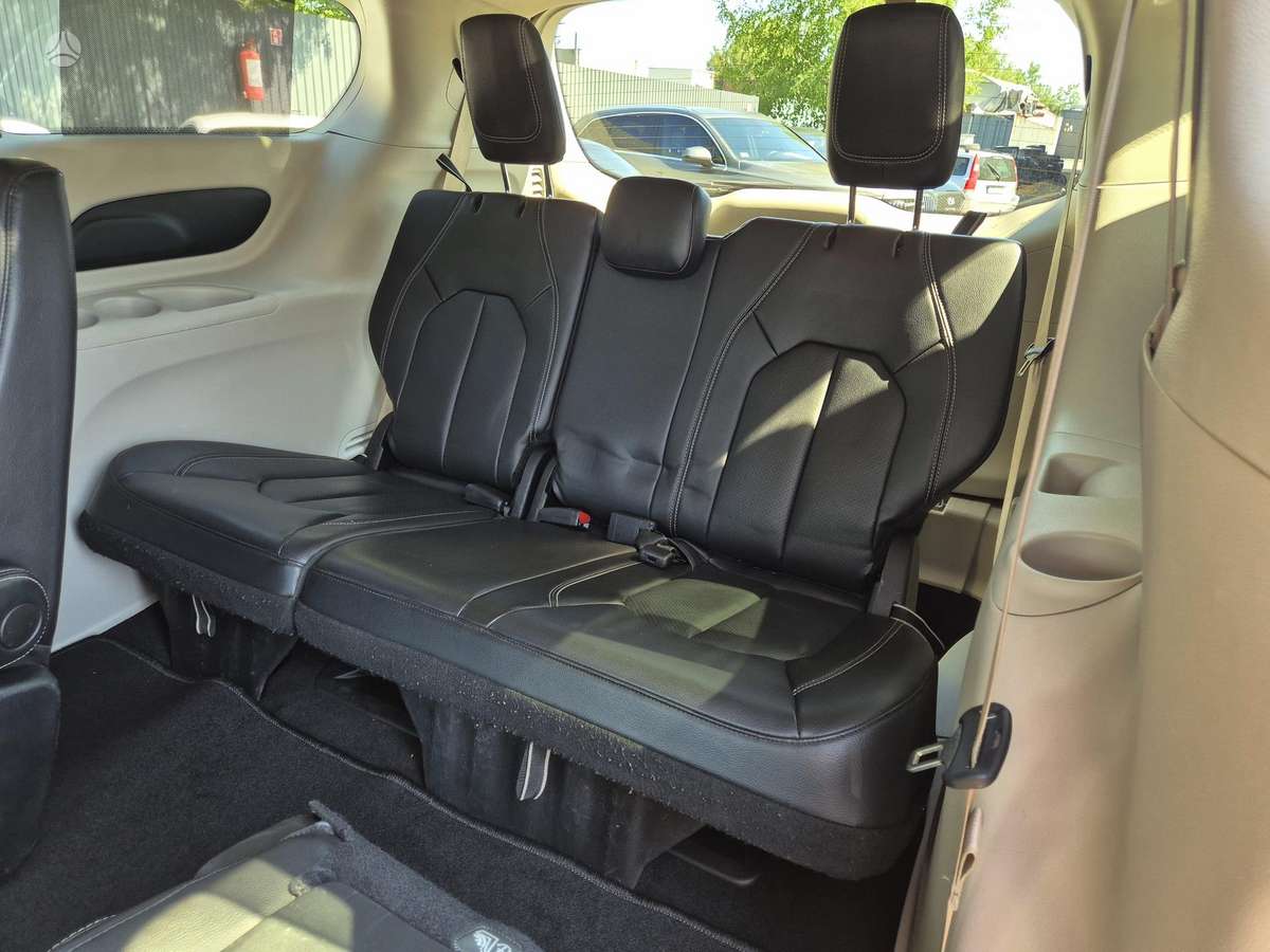Chrysler Pacifica, 3.6 l., Минивэн