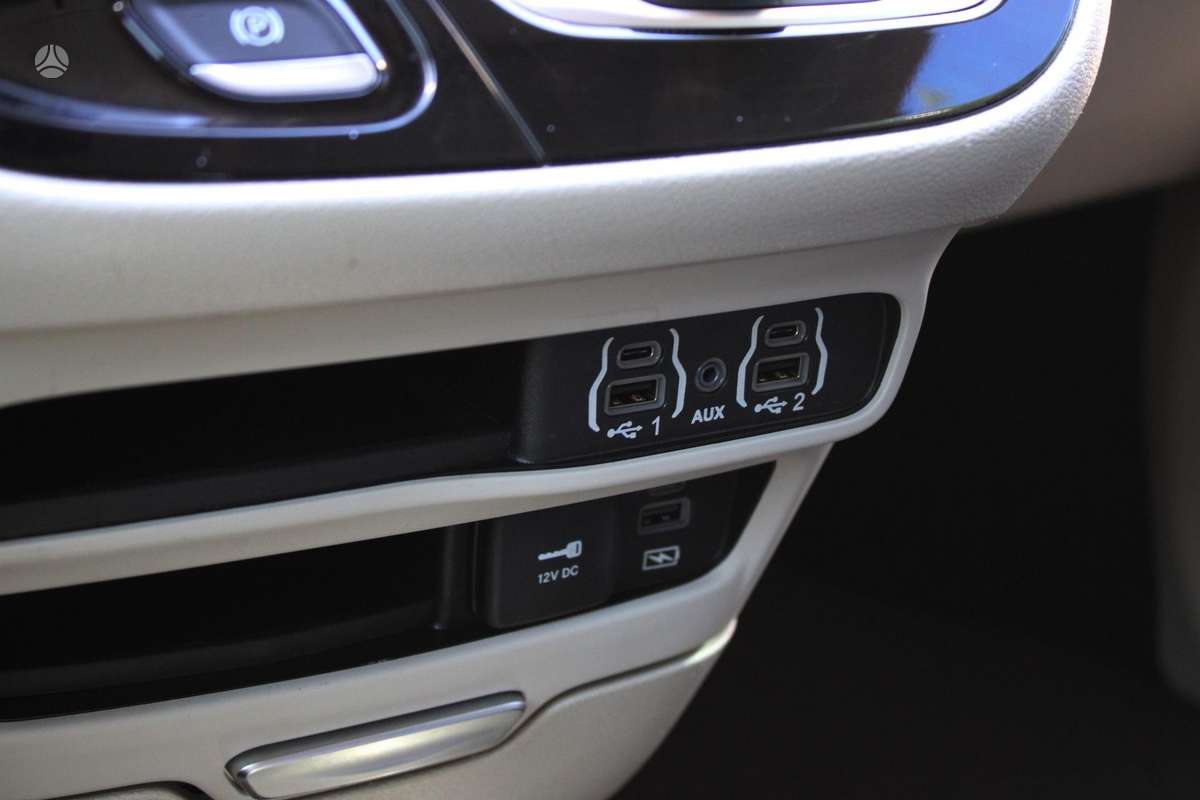 Chrysler Pacifica, 3.6 l., Минивэн