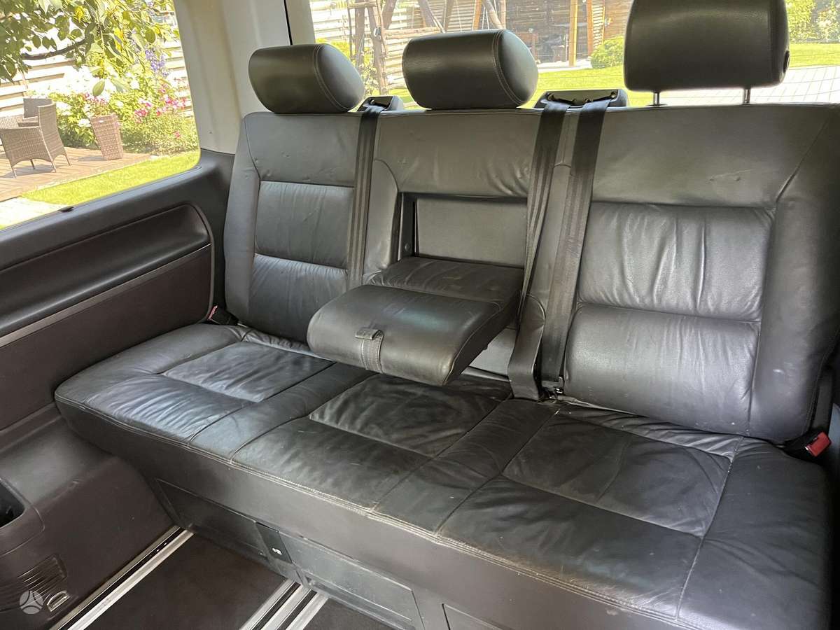 Volkswagen Multivan, 2.5 l., Минивэн