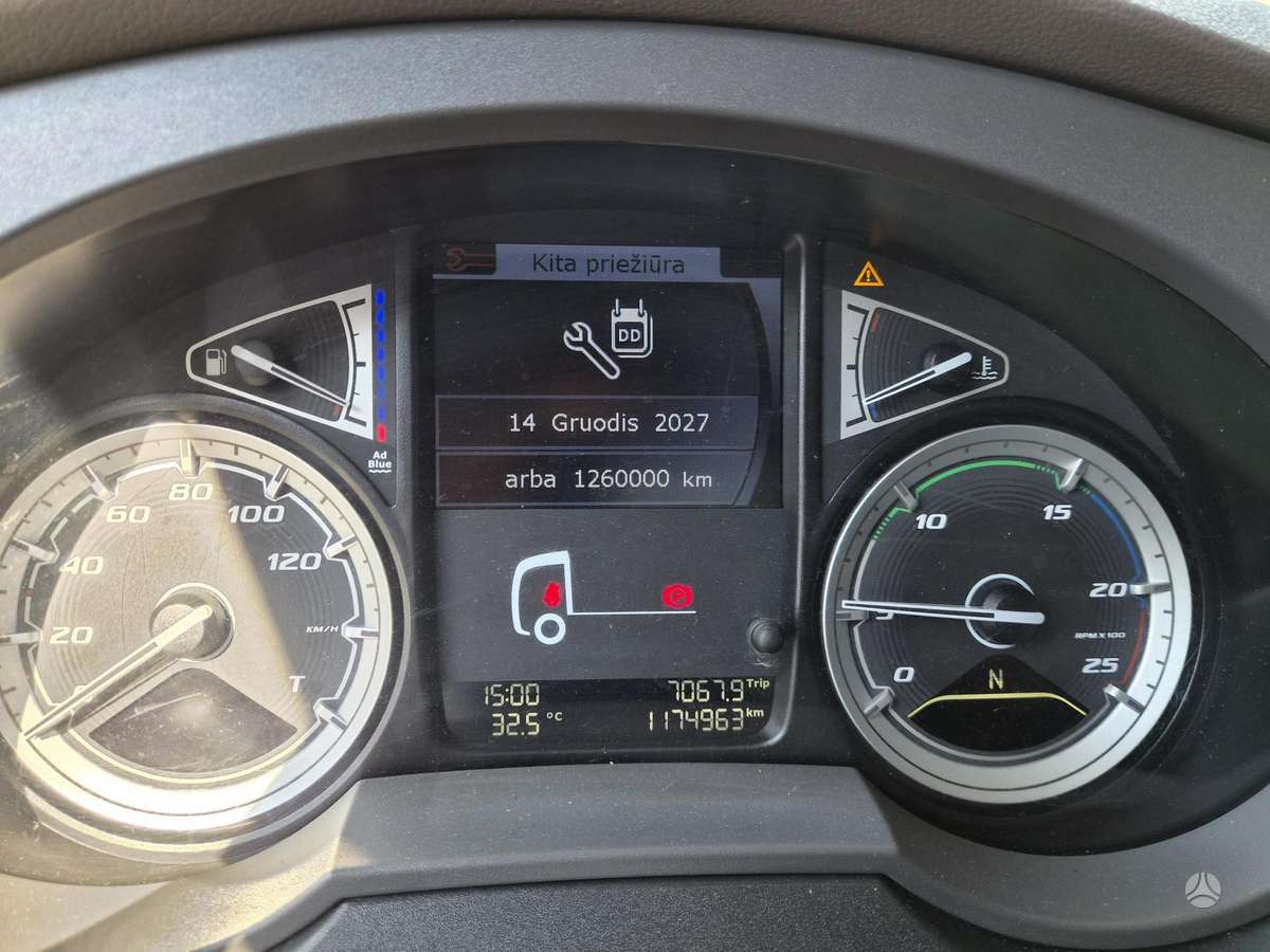 DAF XF 480 FT, 2 miegamosios vietos