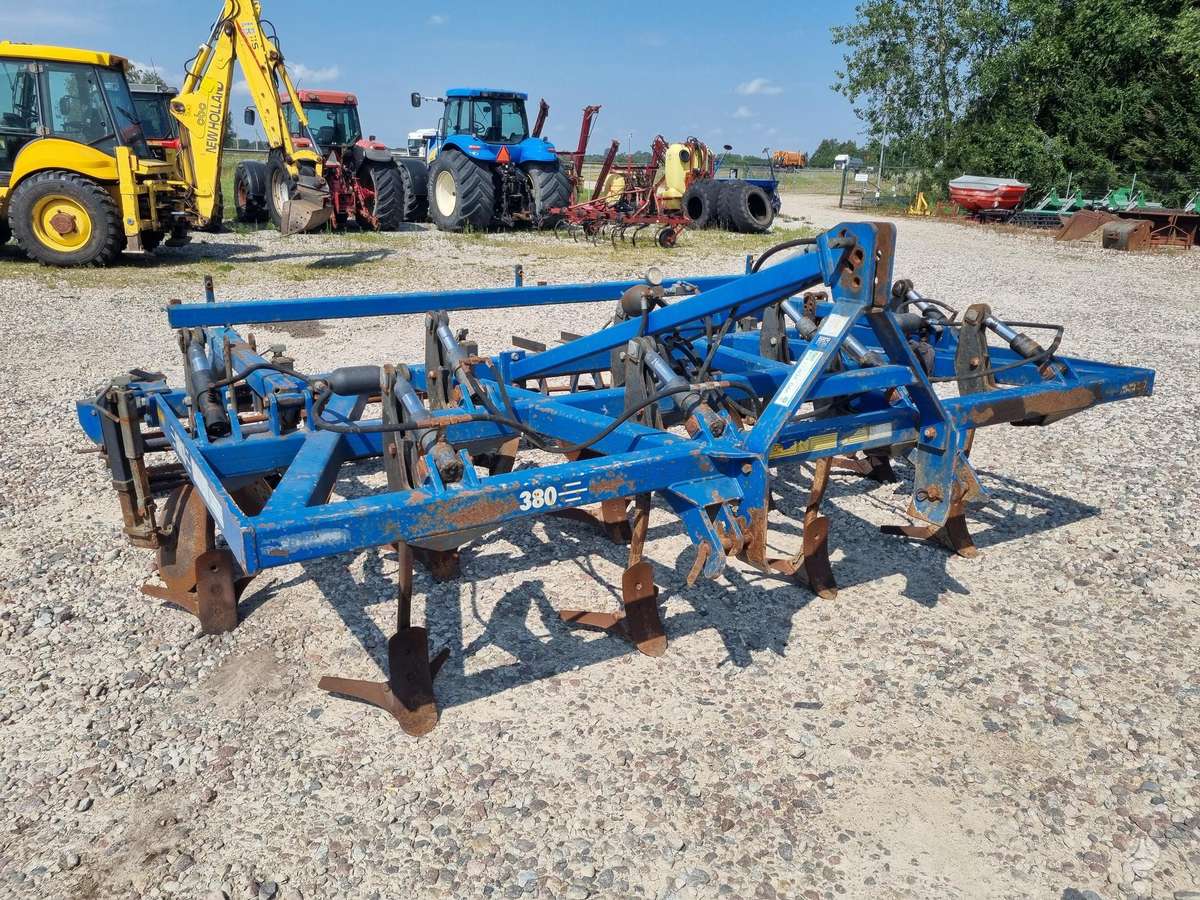 Dalbo Dinco 380, žemės dirbimo / ruošimo technika