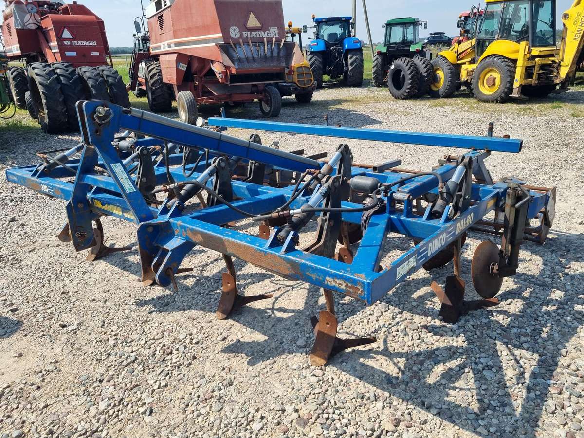 Dalbo Dinco 380, žemės dirbimo / ruošimo technika