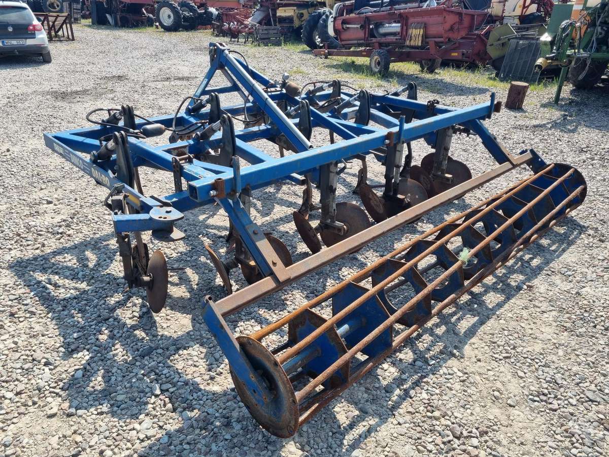 Dalbo Dinco 380, žemės dirbimo / ruošimo technika