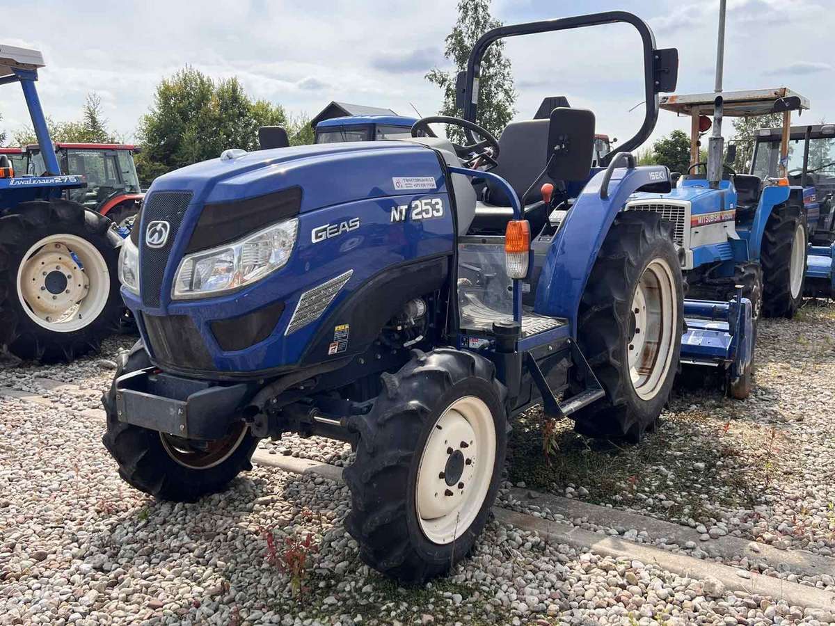 Kubota ĮVAIRIŲ MODELIŲ, тракторы