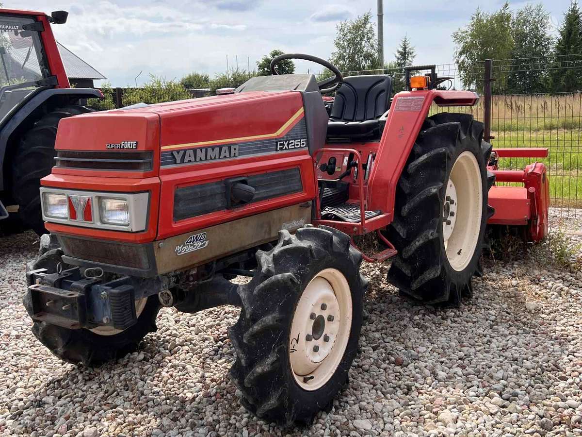 Kubota ĮVAIRIŲ MODELIŲ, тракторы