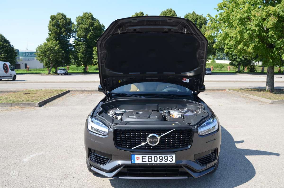 Volvo XC90 - 2