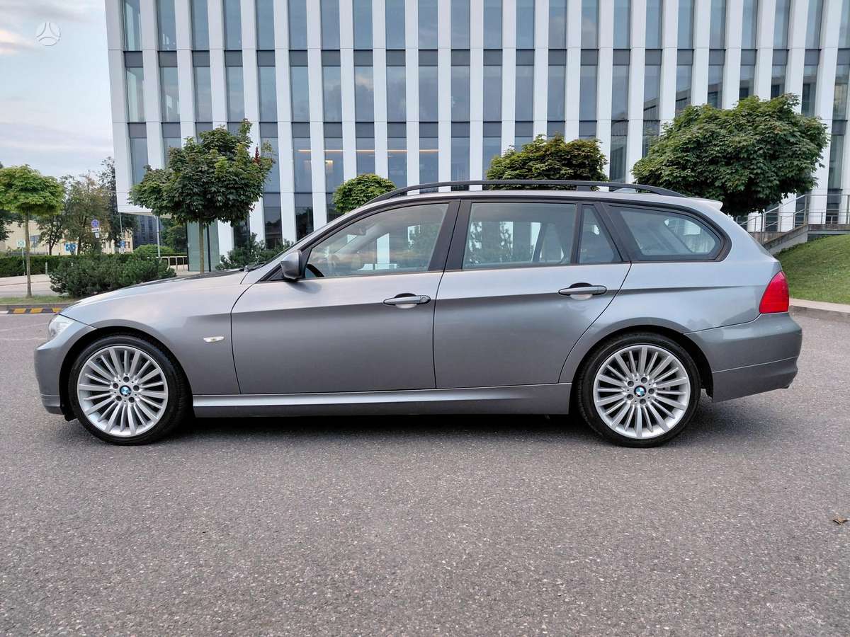 BMW 320, 2.0 l., wagon