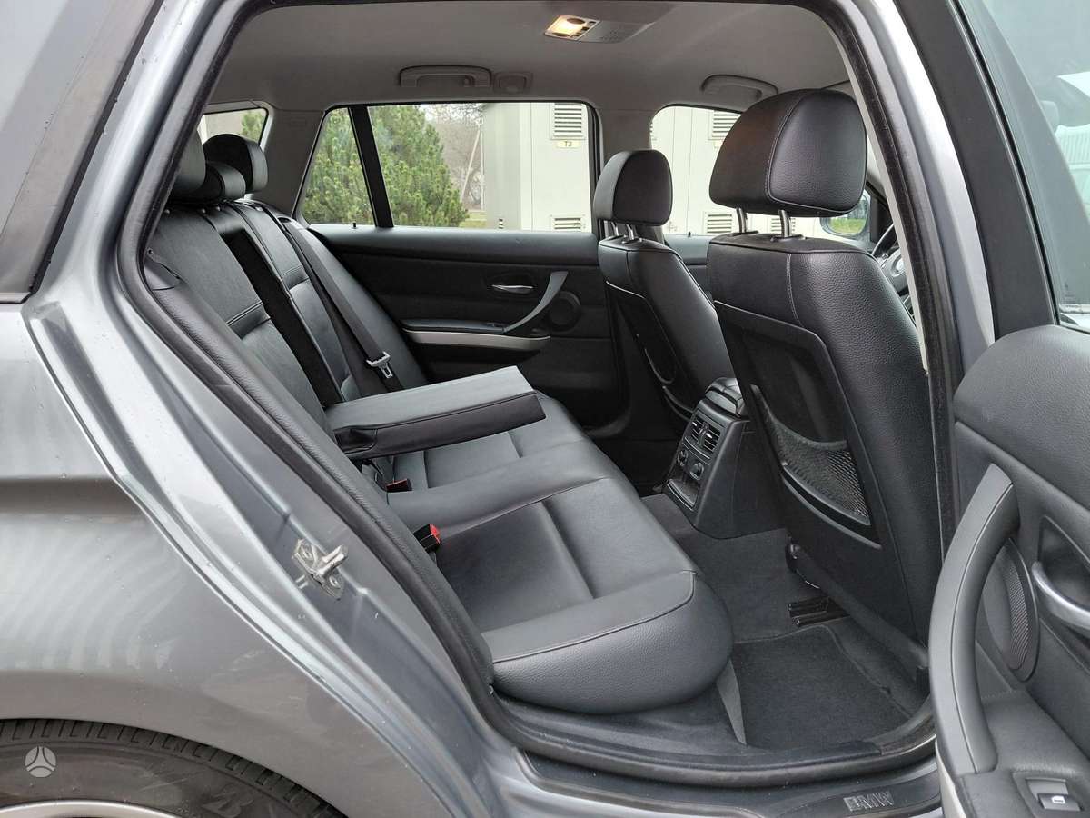 BMW 320, 2.0 l., wagon