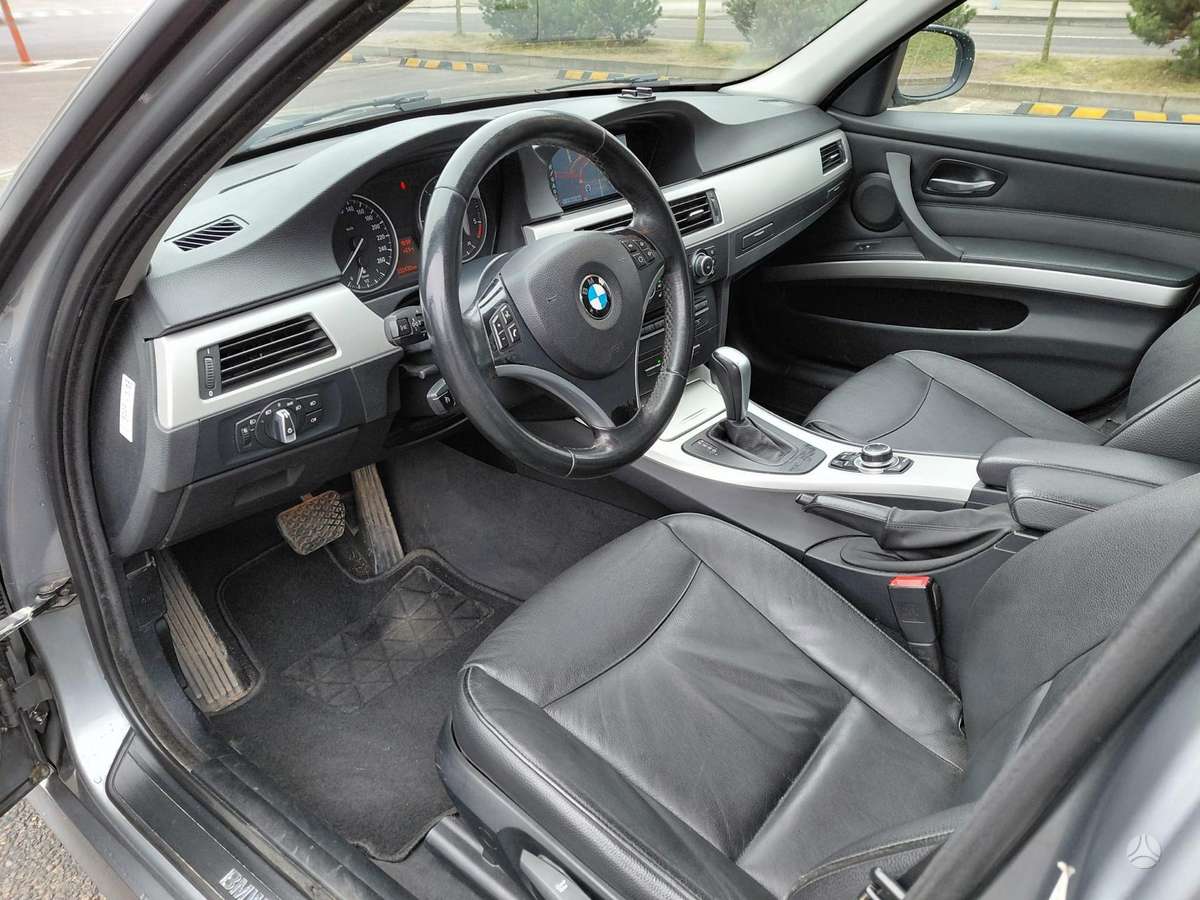 BMW 320, 2.0 l., wagon