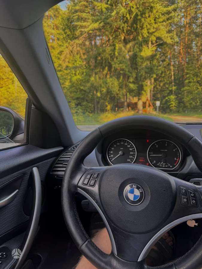 BMW 118, 2.0 l., hatchback