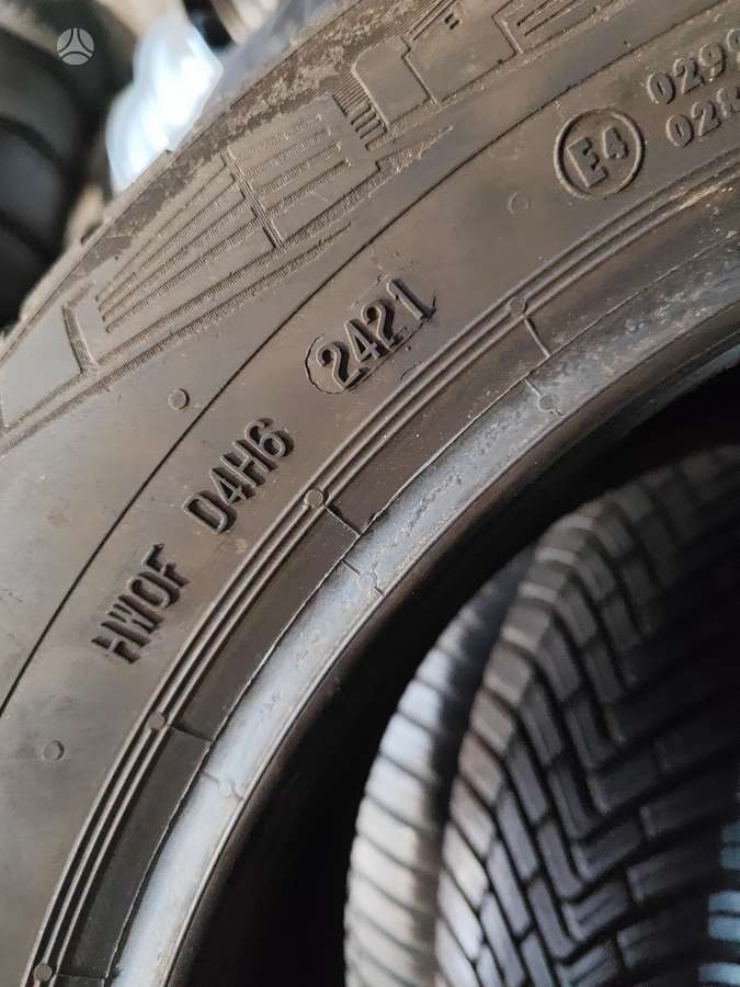 Continental, universalios 205/55 R16