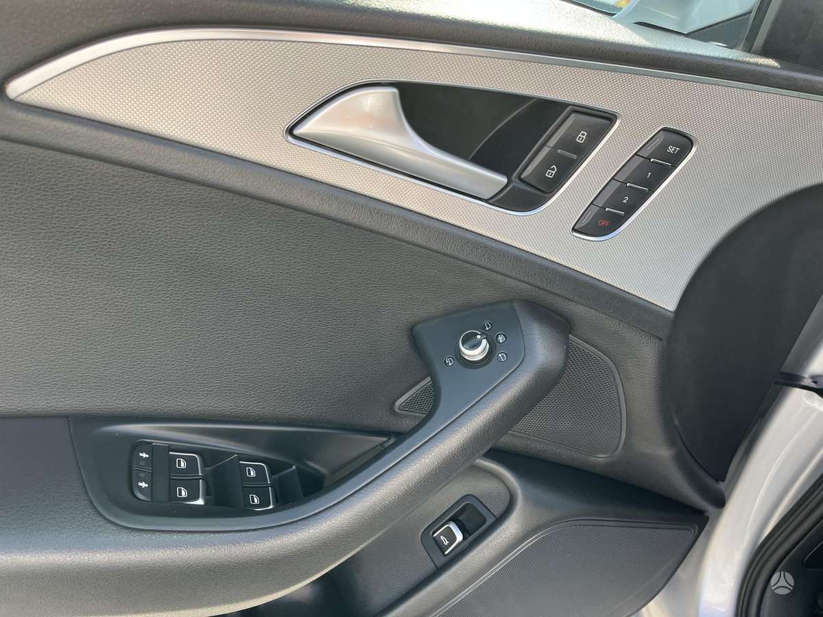 Audi A6, 2.0 l., Седан