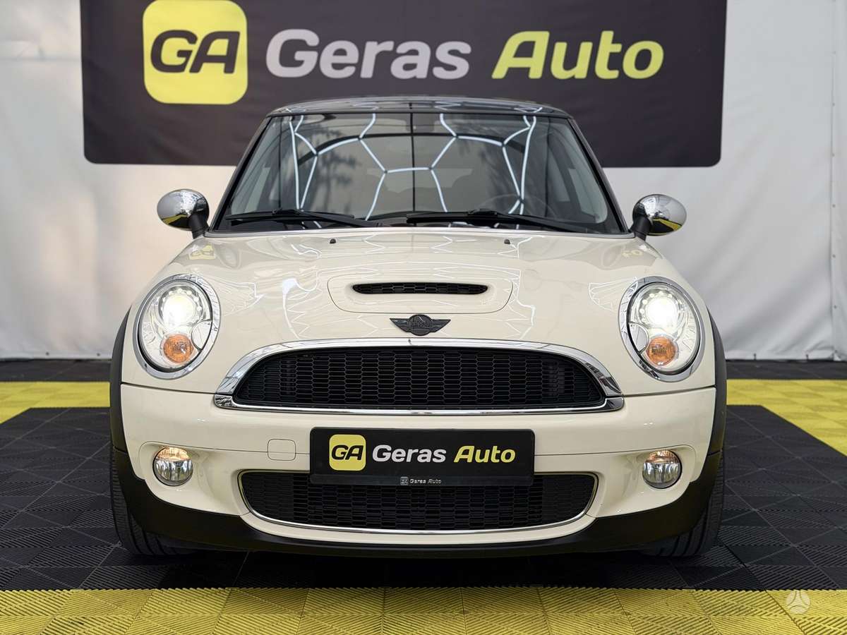Mini Cooper S, 1.6 l., hatchback