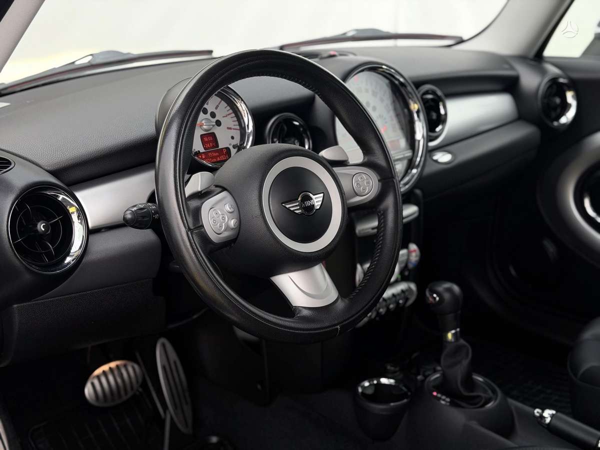 Mini Cooper S, 1.6 l., hatchback