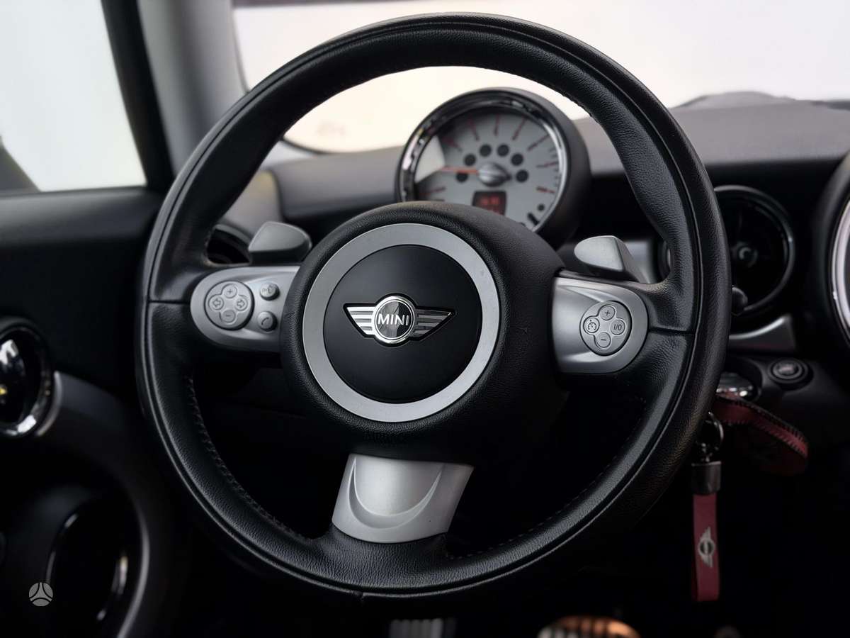 Mini Cooper S, 1.6 l., hatchback