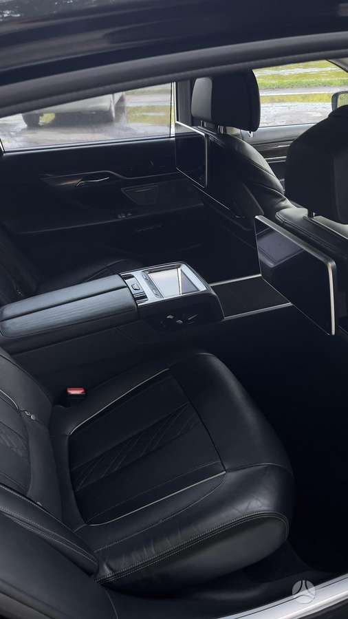 BMW 730, 3.0 l., Лимузин