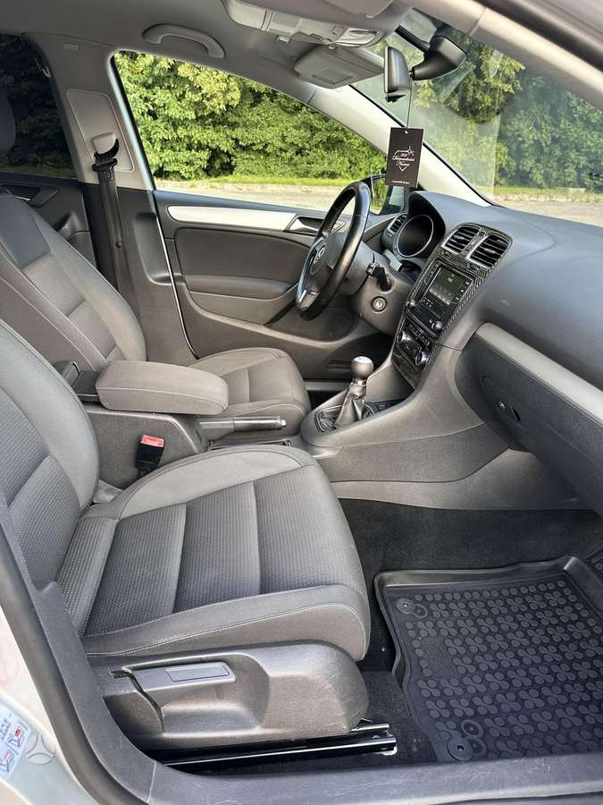 Volkswagen Golf, 1.2 l., hatchback